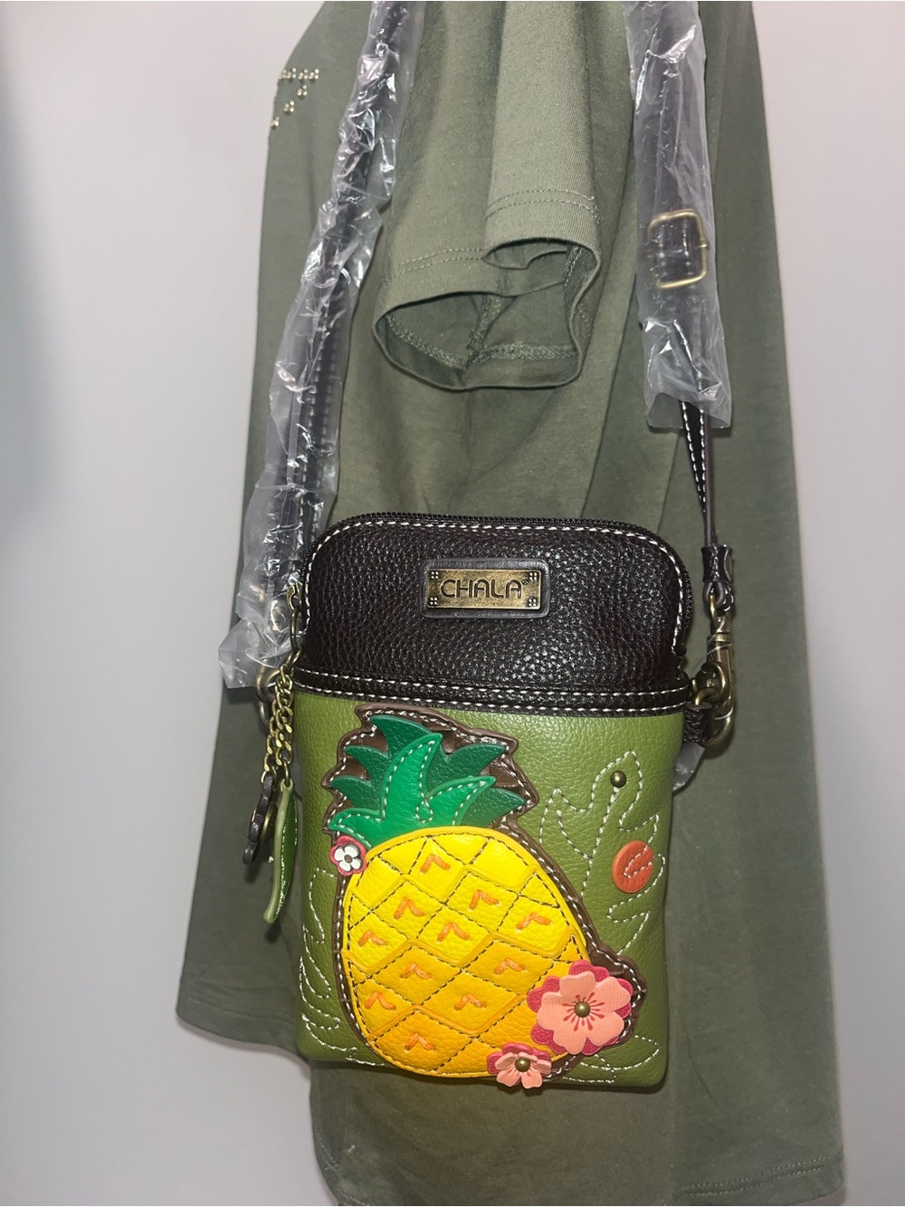 New Chala Olive Green Pineapple Crossbody Bag